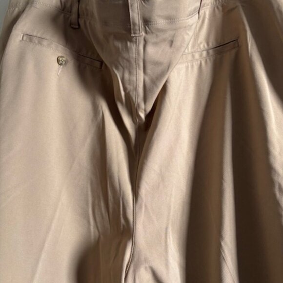 PGA Tour Golf shorts size 48 - Picture 4 of 6